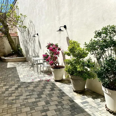 Confortable, Thermal, Parc Ste-marie Apartamento